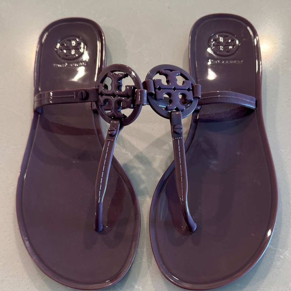 Tory Burch Women’s Miller Logo Jelly Sandals in Dark Plum